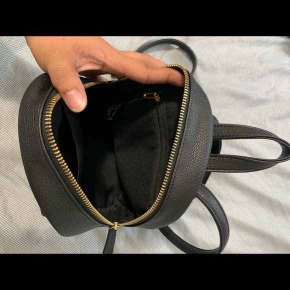 GUESS MINI BACKPACK - Picture 2 of 3